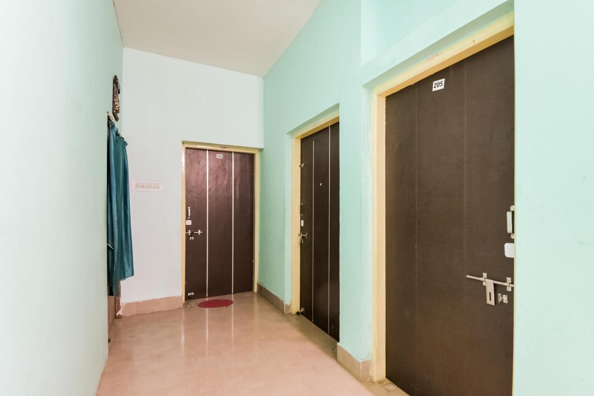 Hotel O Tm Delights Бхубанешвар Екстериор снимка